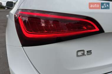 Внедорожник / Кроссовер Audi Q5 2015 в 
