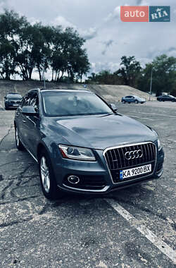 Внедорожник / Кроссовер Audi Q5 2016 в 