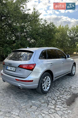 Внедорожник / Кроссовер Audi Q5 2016 в 