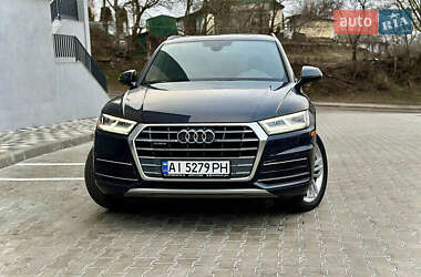 Внедорожник / Кроссовер Audi Q5 2018 в 