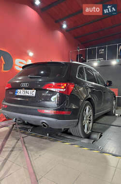 Внедорожник / Кроссовер Audi Q5 2010 в 