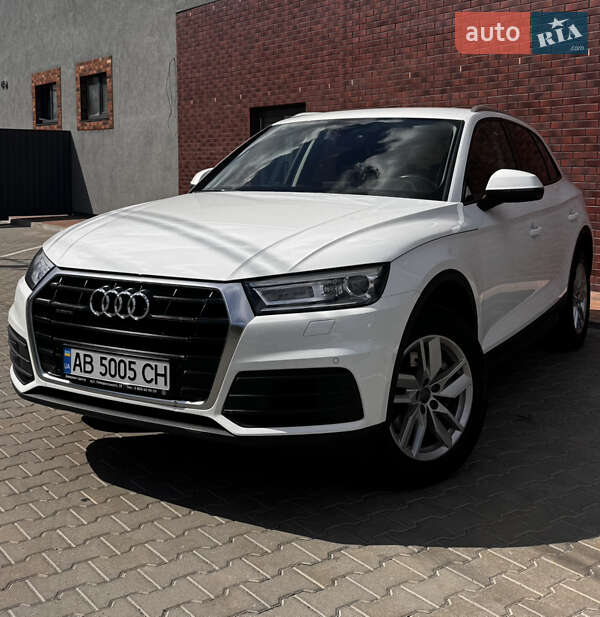 Внедорожник / Кроссовер Audi Q5 2017 в Виннице