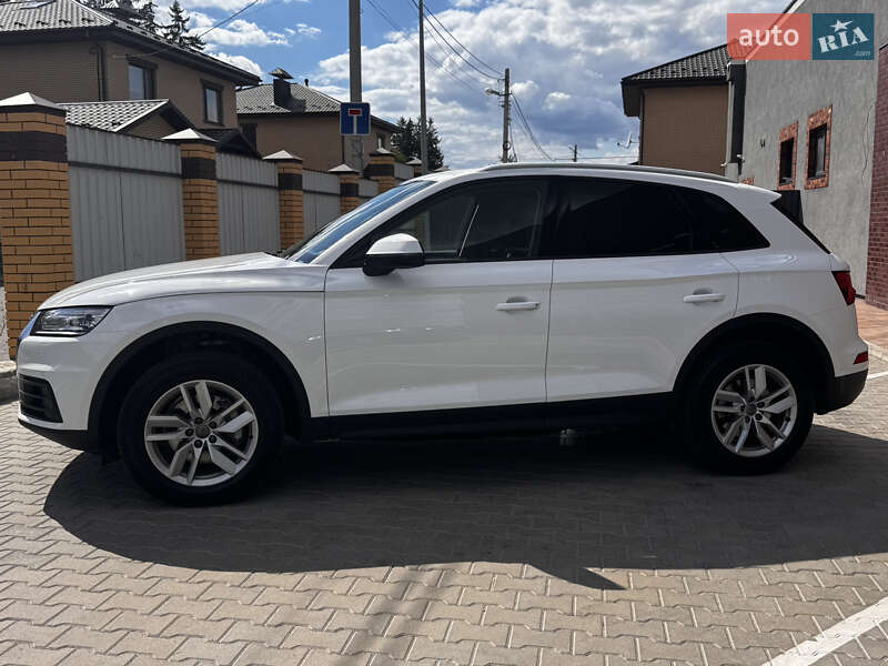 Внедорожник / Кроссовер Audi Q5 2017 в Виннице