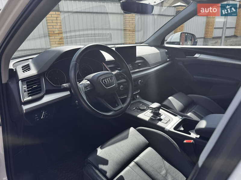 Внедорожник / Кроссовер Audi Q5 2017 в Виннице