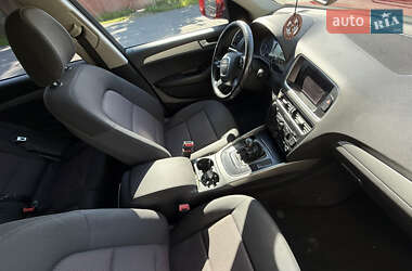 Внедорожник / Кроссовер Audi Q5 2011 в 