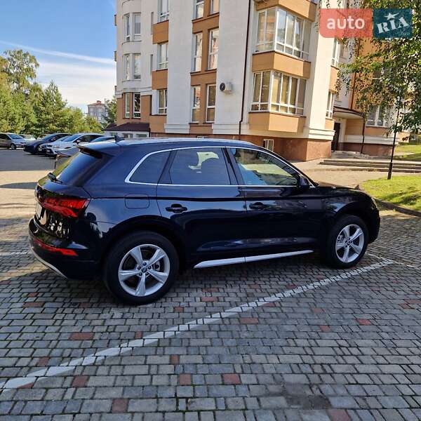 Внедорожник / Кроссовер Audi Q5 2020 в Ивано-Франковске
