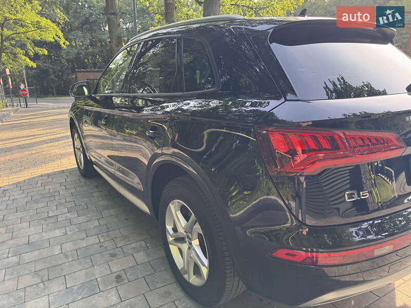 Внедорожник / Кроссовер Audi Q5 2018 в Львове