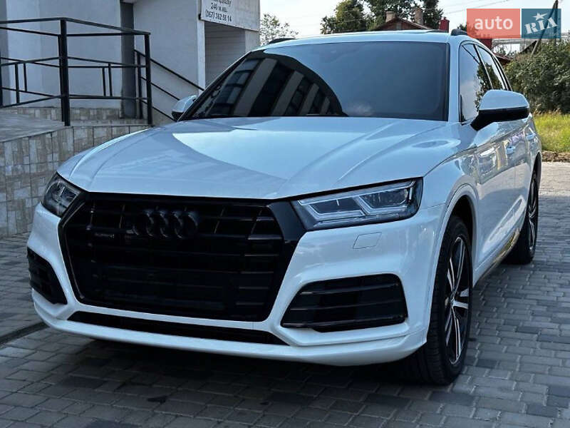 Внедорожник / Кроссовер Audi Q5 2017 в Львове