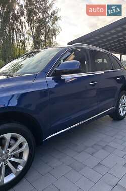 Внедорожник / Кроссовер Audi Q5 2015 в 