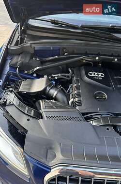 Внедорожник / Кроссовер Audi Q5 2015 в 