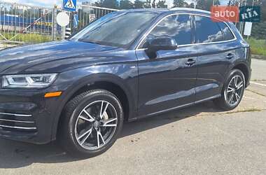Внедорожник / Кроссовер Audi Q5 2020 в 
