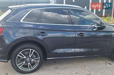 Внедорожник / Кроссовер Audi Q5 2020 в 