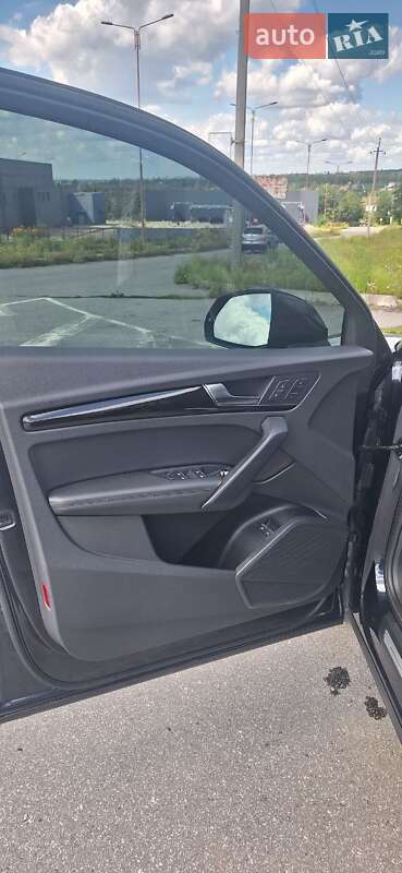 Внедорожник / Кроссовер Audi Q5 2020 в Харькове