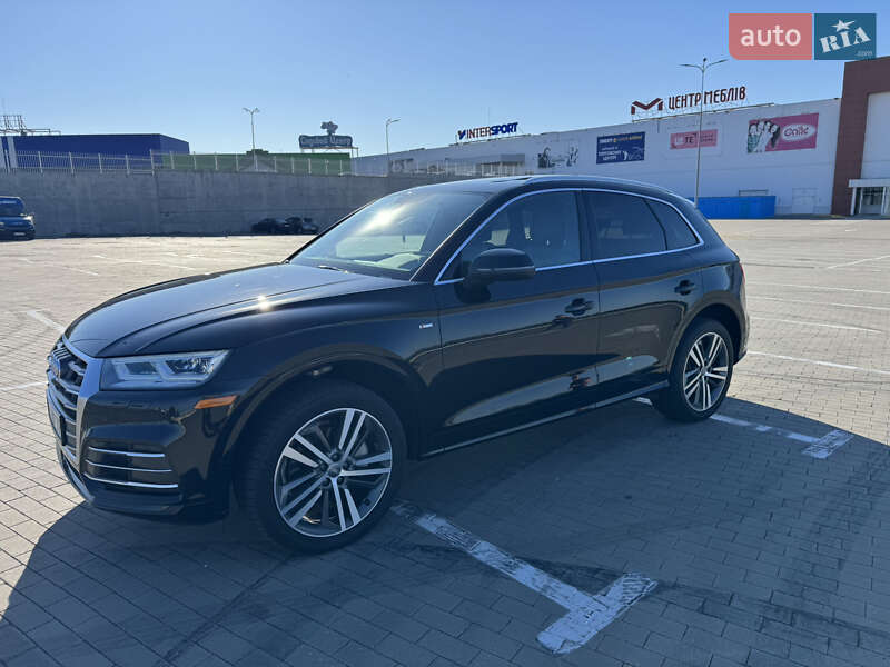 Внедорожник / Кроссовер Audi Q5 2017 в Одессе