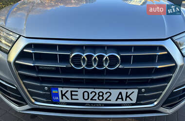 Позашляховик / Кросовер Audi Q5 2017 в 