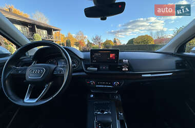 Позашляховик / Кросовер Audi Q5 2017 в 