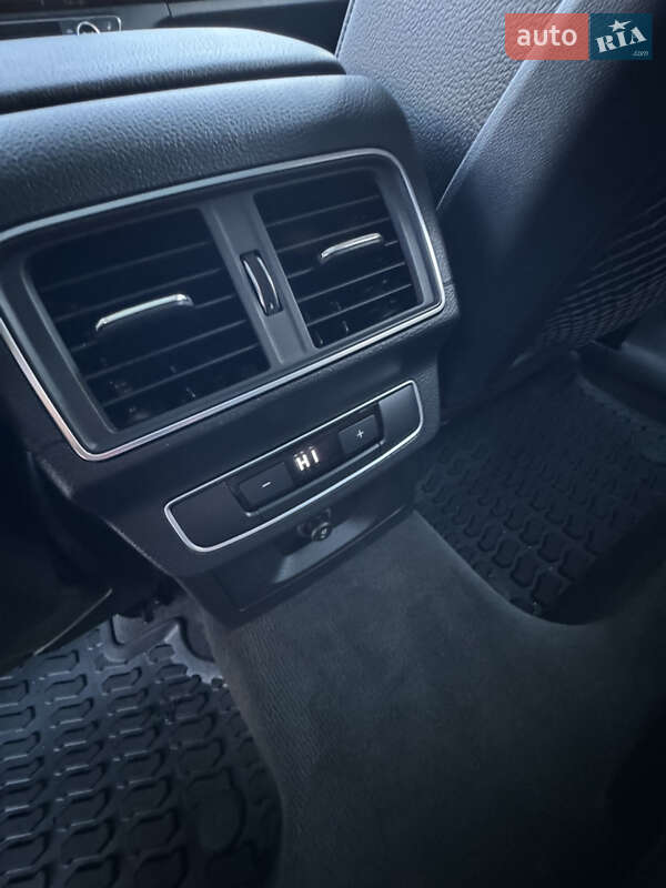 Внедорожник / Кроссовер Audi Q5 2017 в Днепре