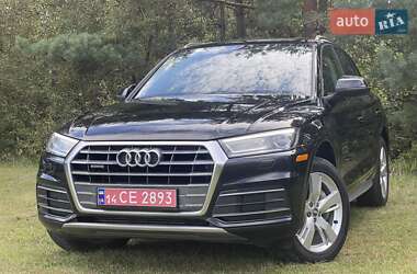 Внедорожник / Кроссовер Audi Q5 2017 в 