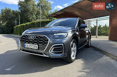 Внедорожник / Кроссовер Audi Q5 2020 в 