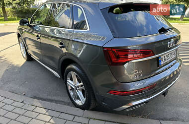 Внедорожник / Кроссовер Audi Q5 2020 в 