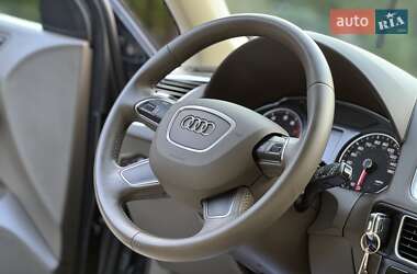 Позашляховик / Кросовер Audi Q5 2015 в 