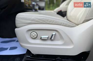 Позашляховик / Кросовер Audi Q5 2015 в 