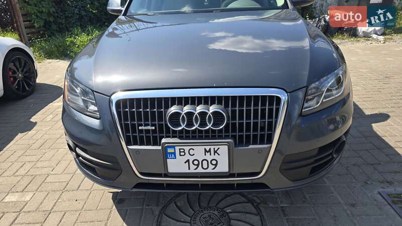Внедорожник / Кроссовер Audi Q5 2011 в 