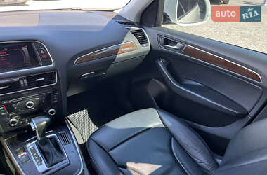 Внедорожник / Кроссовер Audi Q5 2016 в 
