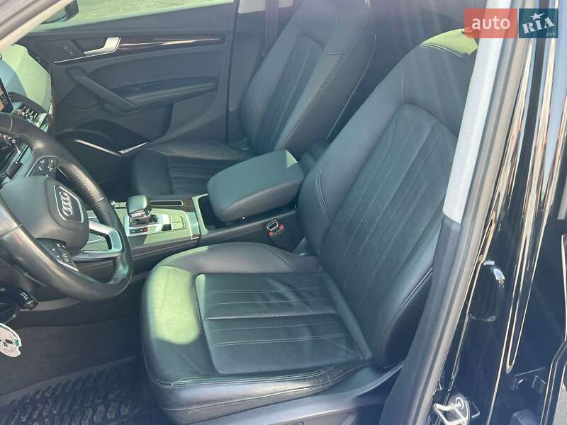 Внедорожник / Кроссовер Audi Q5 2020 в Сумах