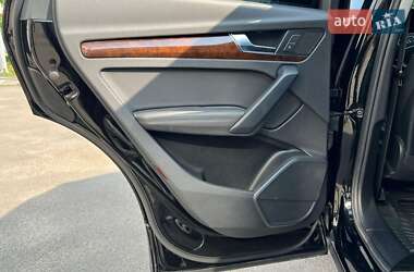 Внедорожник / Кроссовер Audi Q5 2020 в 