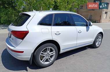 Внедорожник / Кроссовер Audi Q5 2012 в 