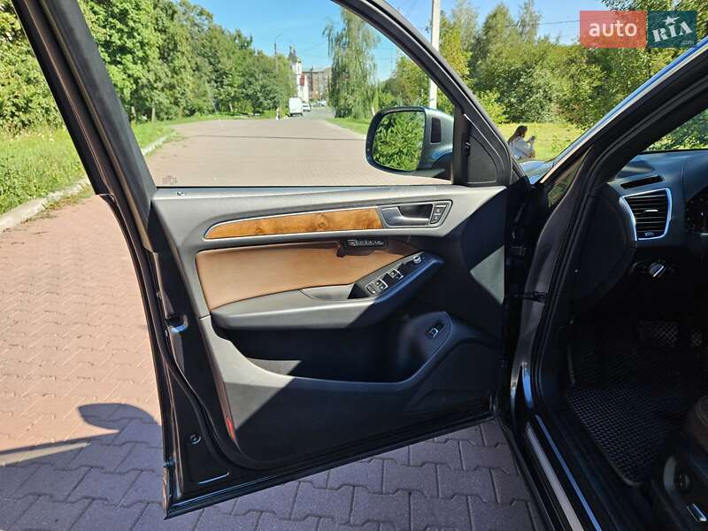 Позашляховик / Кросовер Audi Q5 2014 в Києві