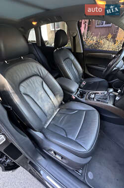 Внедорожник / Кроссовер Audi Q5 2015 в 