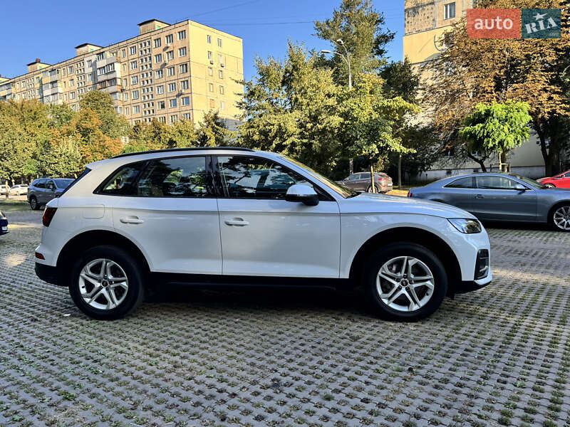 Внедорожник / Кроссовер Audi Q5 2021 в Киеве фото 5 Внедорожник / Кроссовер Audi Q5 2021 в Киеве