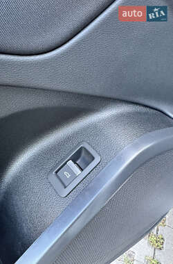 Внедорожник / Кроссовер Audi Q5 2021 в 