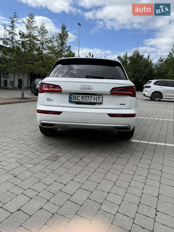 Позашляховик / Кросовер Audi Q5 2020 в Львові