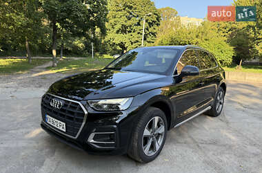 Внедорожник / Кроссовер Audi Q5 2022 в 