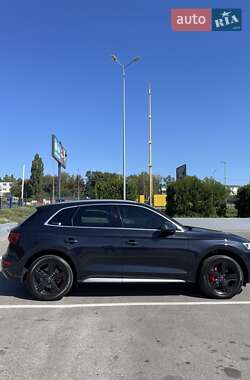 Внедорожник / Кроссовер Audi Q5 2018 в 