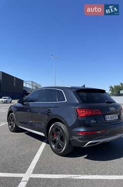 Внедорожник / Кроссовер Audi Q5 2018 в 
