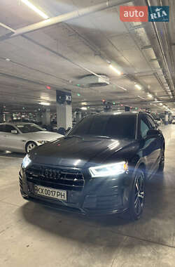 Внедорожник / Кроссовер Audi Q5 2018 в 