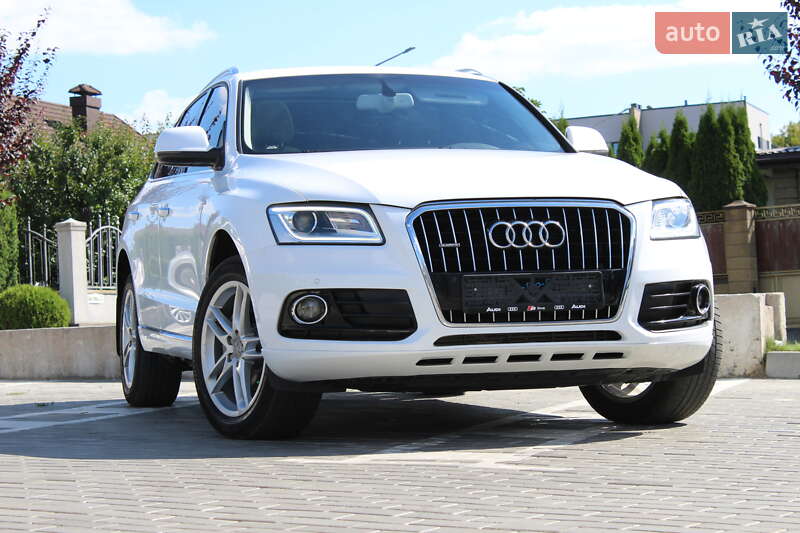 Позашляховик / Кросовер Audi Q5 2015 в 