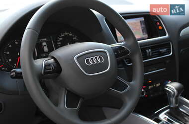 Позашляховик / Кросовер Audi Q5 2015 в 