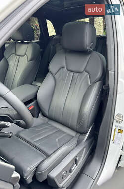 Внедорожник / Кроссовер Audi Q5 2024 в 