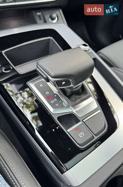Внедорожник / Кроссовер Audi Q5 2024 в 