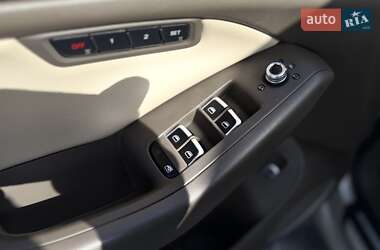 Внедорожник / Кроссовер Audi Q5 2015 в 