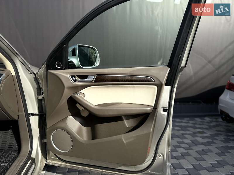 Позашляховик / Кросовер Audi Q5 2015 в Львові