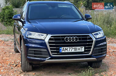 Внедорожник / Кроссовер Audi Q5 2018 в 