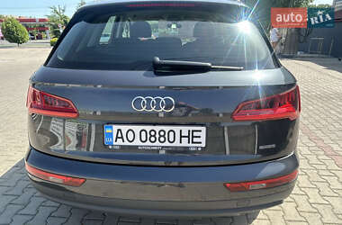 Внедорожник / Кроссовер Audi Q5 2017 в Мукачево