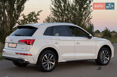 Внедорожник / Кроссовер Audi Q5 2023 в 