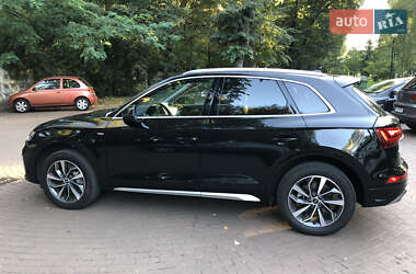 Внедорожник / Кроссовер Audi Q5 2023 в 